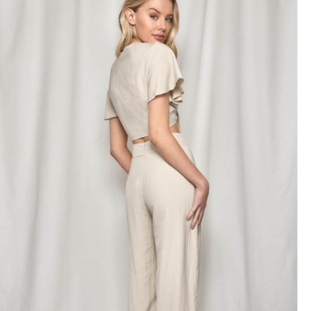 BNWT Women’s Tie Front Coord Set in Beige - Picture 3 of 3